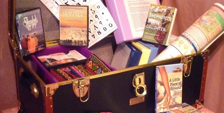 Seattle Educator Creates Palestine Teaching Trunk for High School Classrooms
