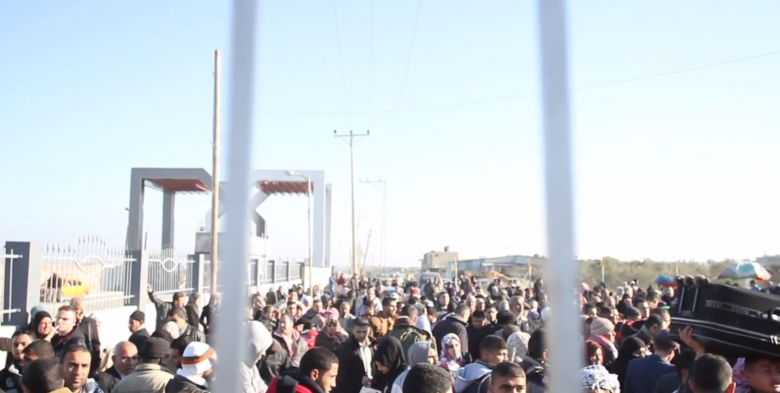 Palestinians in Gaza Rush to Rafah Border Crossing During Three-Day Reopening