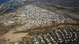 Israel: Discriminatory Land Policies Hem in Palestinians